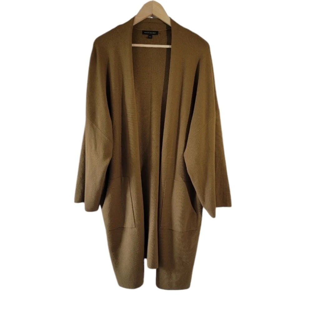 Banana Republic Toasted Coconut Cape Long Cardigan M/L Pocket Fall Winter Cozy